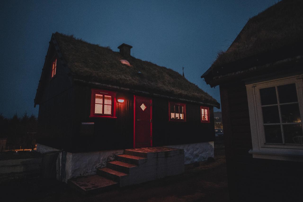Turf House Cottage - Near Airport Mithvagur エクステリア 写真