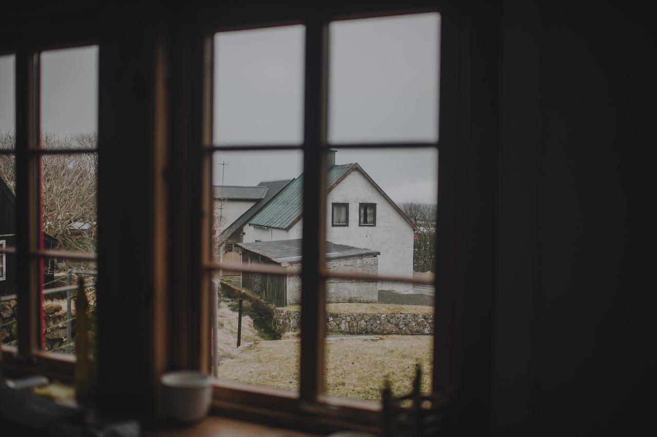 Turf House Cottage - Near Airport Mithvagur エクステリア 写真
